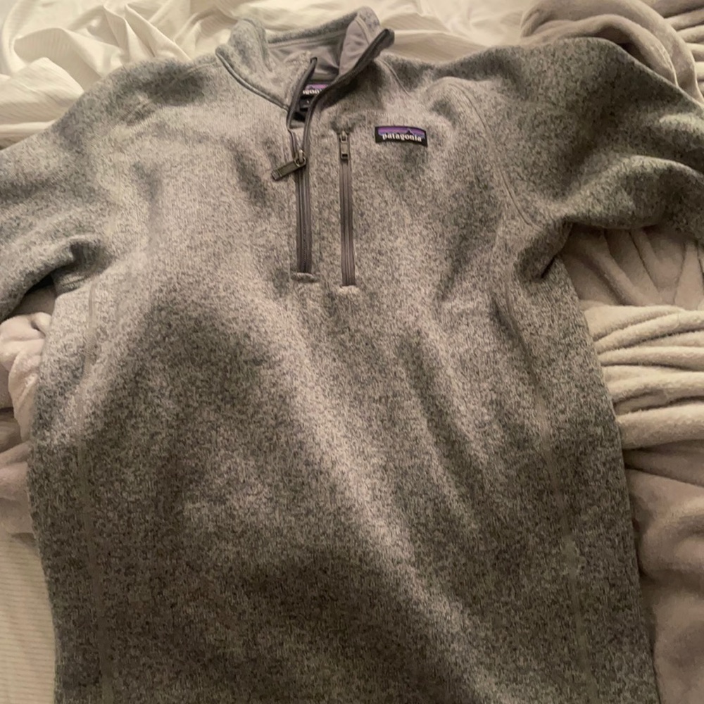 Barely used quarter zip Grey Patagonia jacket